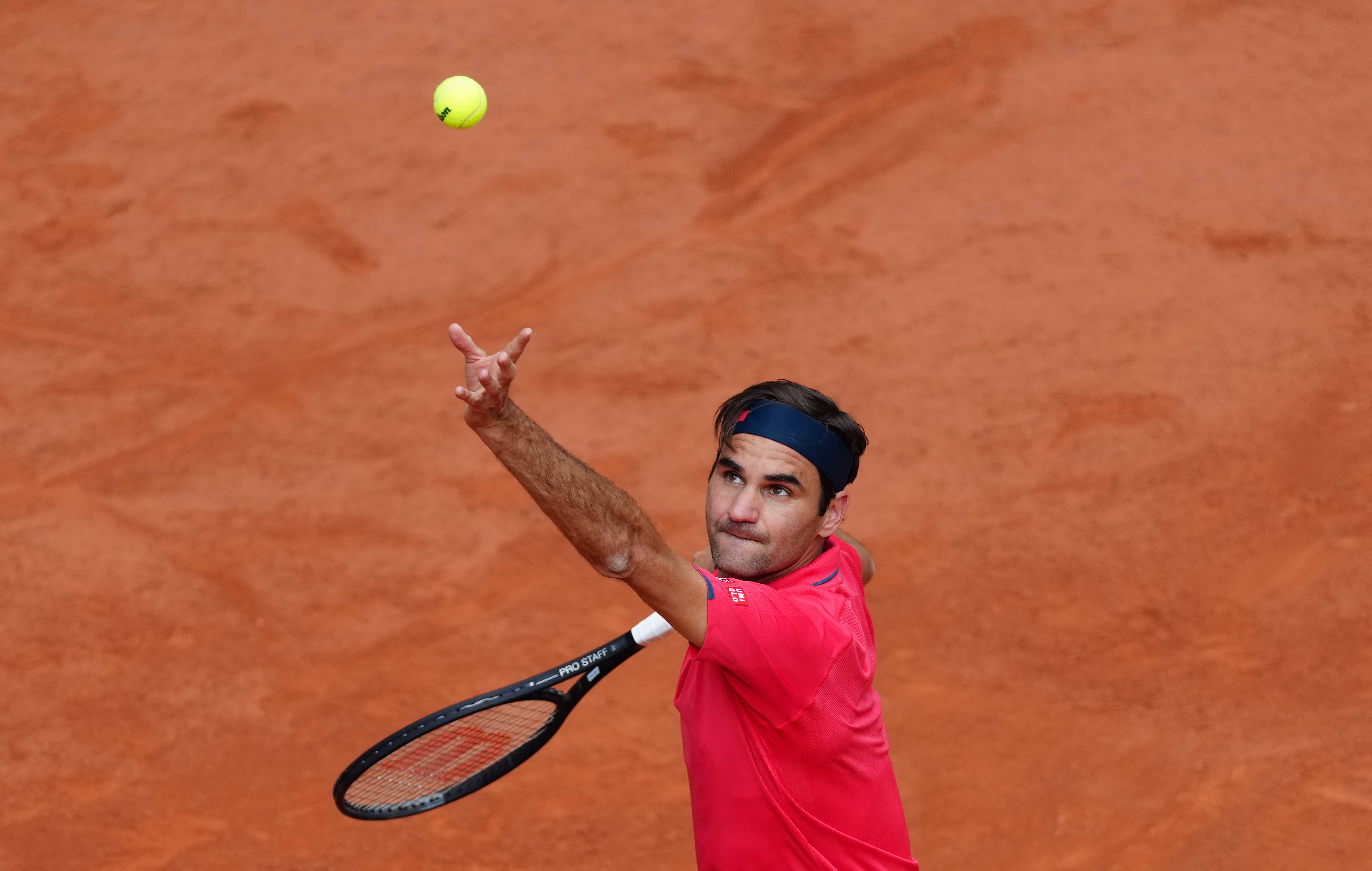 澳大利亚网球队翻盘世界网球队，费德勒统治全场的简单介绍