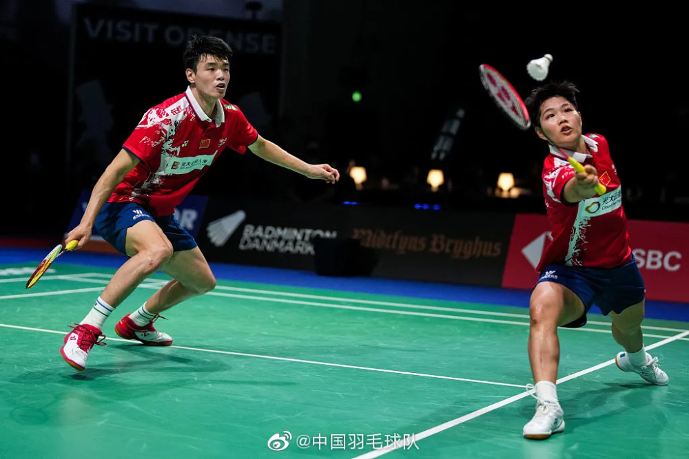 日本队险胜韩国队,黄鸭组合统治全场 日本队险胜韩国队,黄鸭组合统治全场