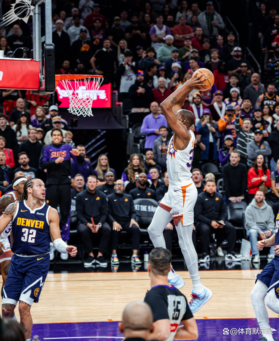 76人轻取掘金,范弗利特状态火热 76人轻取掘金,范弗利特状态火热