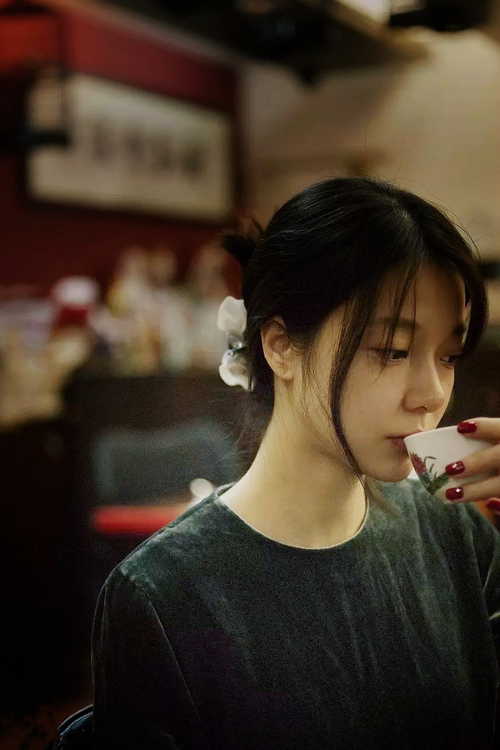 赛道霸权,红牛引擎碾压阿斯顿马丁,新星皮亚斯特里扛起全队荣誉