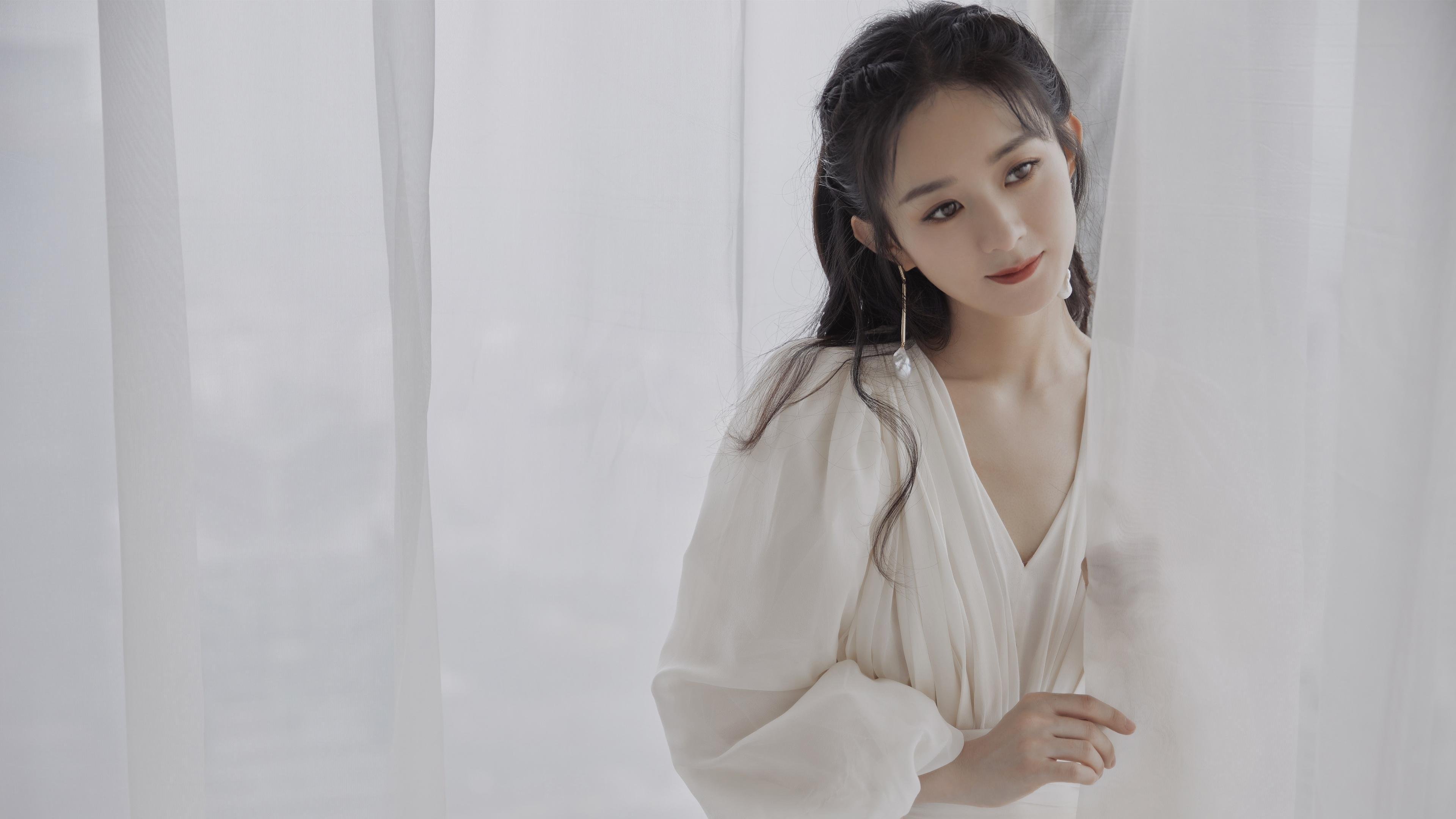 1.定义之夜，阿尔瓦雷斯的三叉戟如何撕裂年度焦点之战