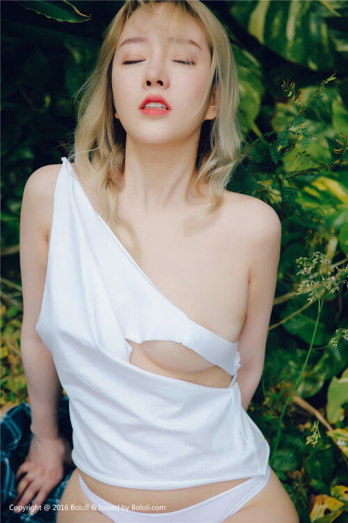 孤星与群狼,当萨拉赫的光芒照亮安哥拉的集体胜利